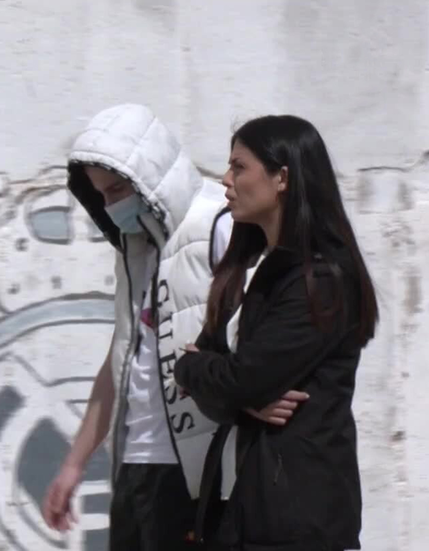 Από το Σκοτάδι στο Φώς: Μια Ζαριά