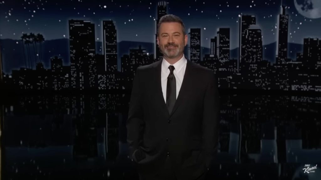 «Καυγάς» στις ΗΠΑ για τη διακοπή της εκπομπής του Τζίμι Κίμελ λόγω σχολίου για τη δολοφονία Κερκ