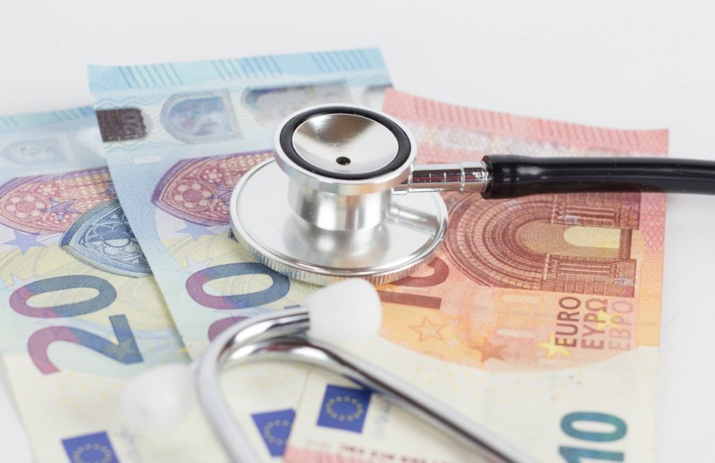 Η Ελλάδα στην κορυφή της ΕΕ στις ιδιωτικές δαπάνες για την υγεία