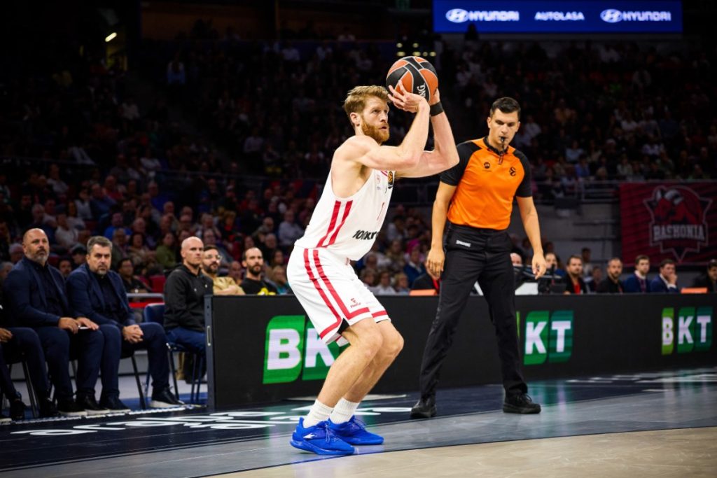 Νοκ άουτ για 2 – 3 εβδομάδες ο Γουόκαπ- Πρόβλημα και με Φουρνιέ