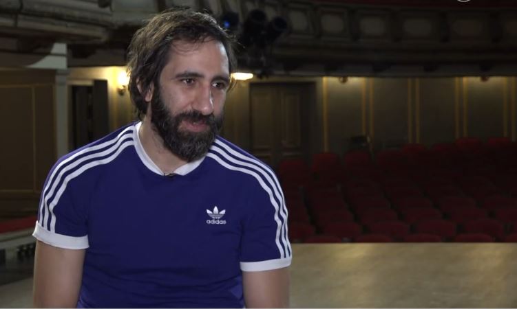 Χάρης Φραγκούλης: «Δεν μπορείς να ζήσεις μόνο από το θέατρο»