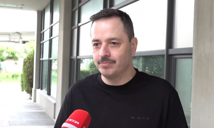 Αλέξανδρος Τσουβέλας: «Μέσω συνδικαλισμού πρέπει να προστατευθούν και οι ηθοποιοί που κάνουν παρουσίαση και οι δημοσιογράφοι»