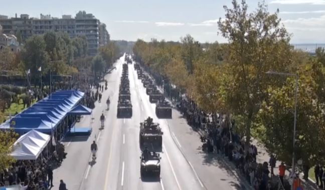 28η Οκτωβρίου: Εντυπωσίασαν τα υπερσύγχρονα όπλα των Ένοπλων Δυνάμεων