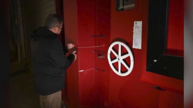 Γκάζι: Σφραγίστηκε το κλαμπ έξω από το οποίο εξέπνευσε η 16χρονη – Έδινε αλκοόλ σε ανηλίκους