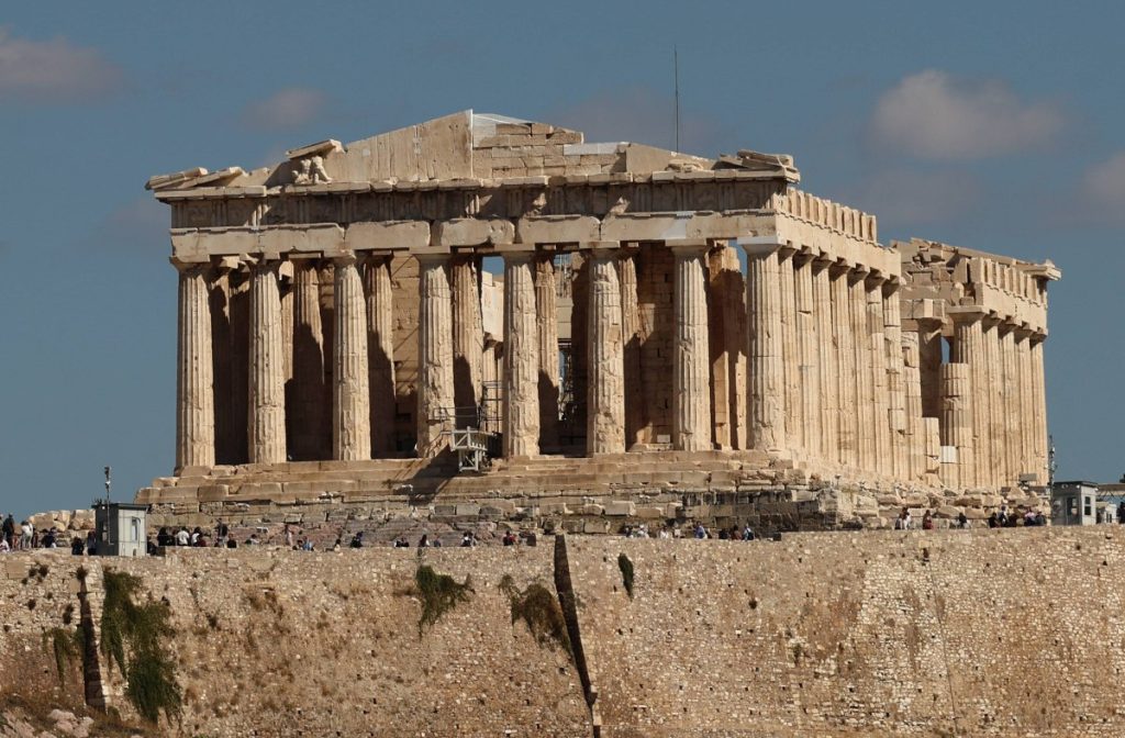 Ακρόπολη: Αφαιρέθηκαν οι σκαλωσιές από τον Παρθενώνα μετά από 15 χρόνια