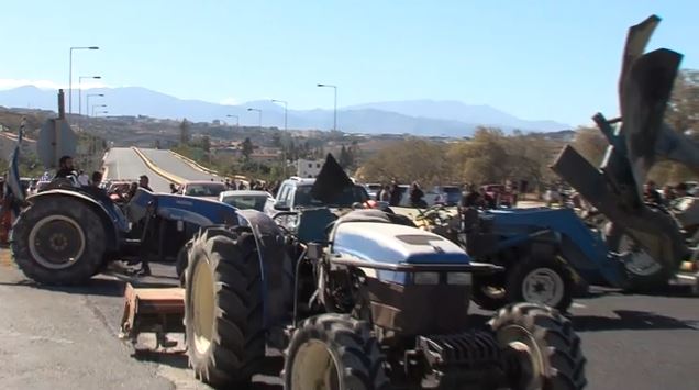 Κρήτη: Συνεχίζεται το «μπλόκο» αγροτών & κτηνοτρόφων στον ΒΟΑΚ