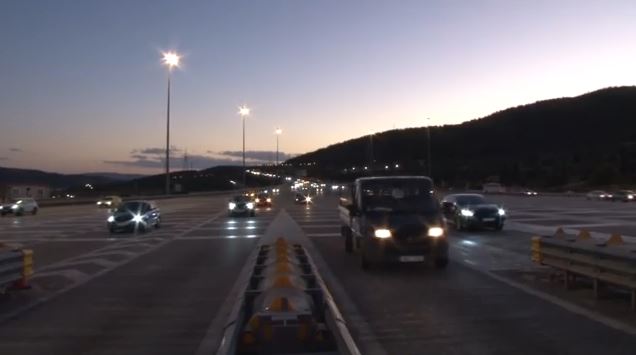 28η Οκτωβρίου: Σε εξέλιξη η επιστροφή των εκδρομέων – Αυξημένα μέτρα της Τροχαίας