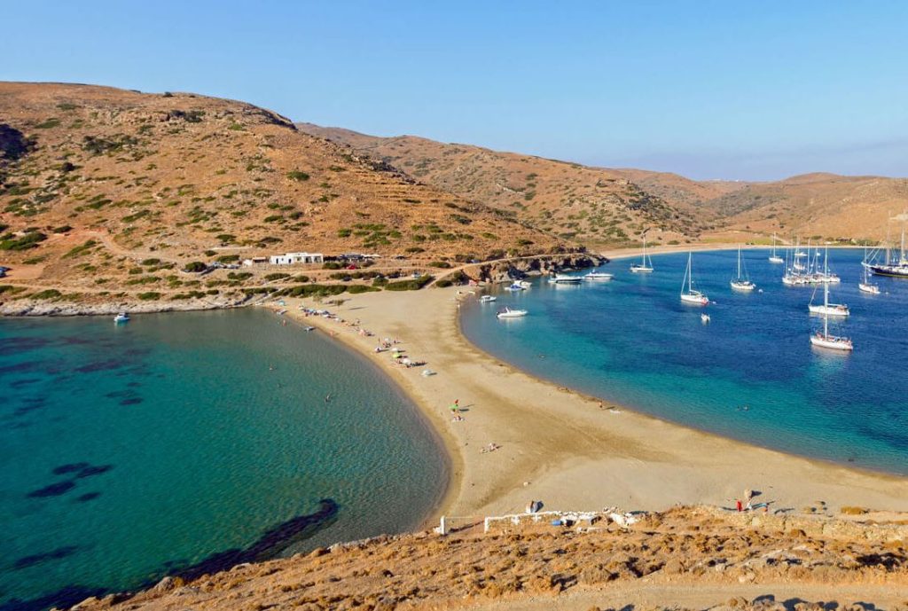 Μετατρέπουν την Κύθνο σε νησί άγονης γραμμής – Κόπηκε η σύνδεση με το λιμάνι του Πειραιά