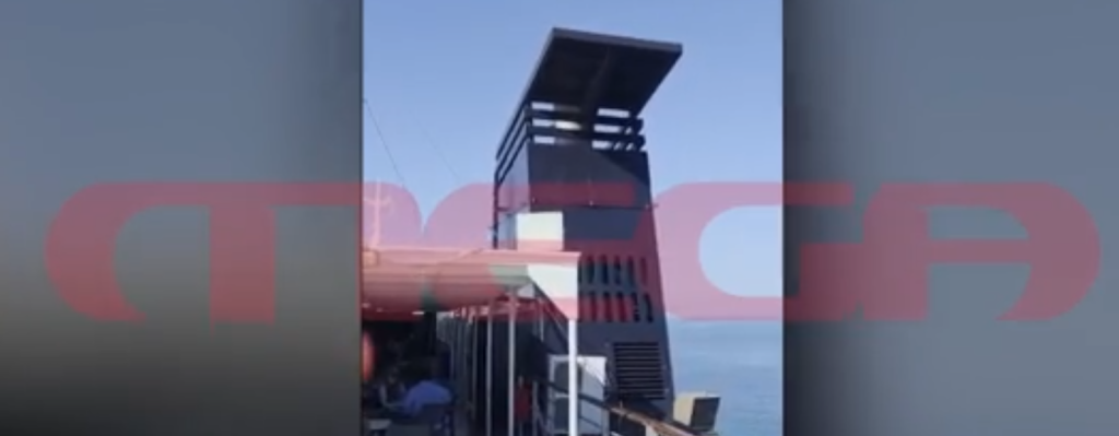 Πλοίο με δρομολόγιο από Κυλλήνη προς Κεφαλονιά παραμένει στα ανοιχτά – Τεράστια ταλαιπωρία για τους επιβάτες