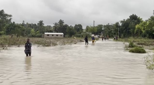 Τζαμάικα: «Κόκκινος» συναγερμός για τον τυφώνα «Μελίσσα» – Μαζικές εκκενώσεις
