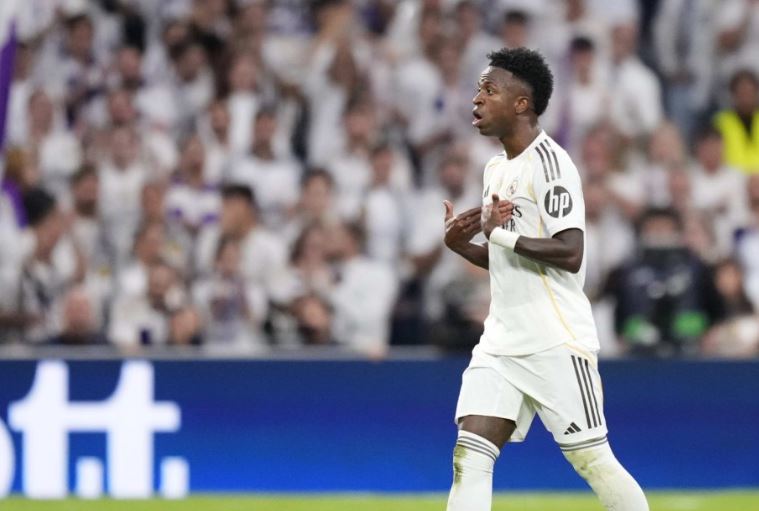 Ο Κρόος στήριξε τον Βινίσιους για το ξέσπασμα κατά την αλλαγή του στο Classico