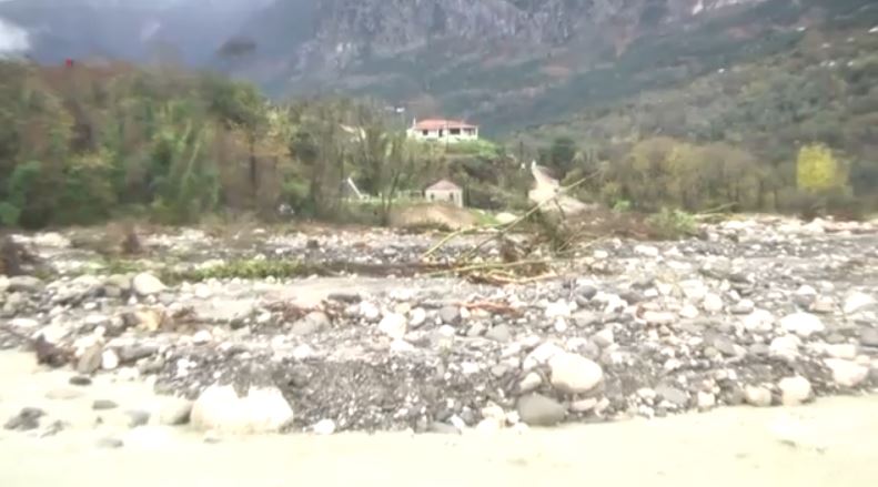 «Πνίγηκε» η Δυτική Ελλάδα – Εικόνες βιβλικής καταστροφής σε Ήπειρο & Κέρκυρα