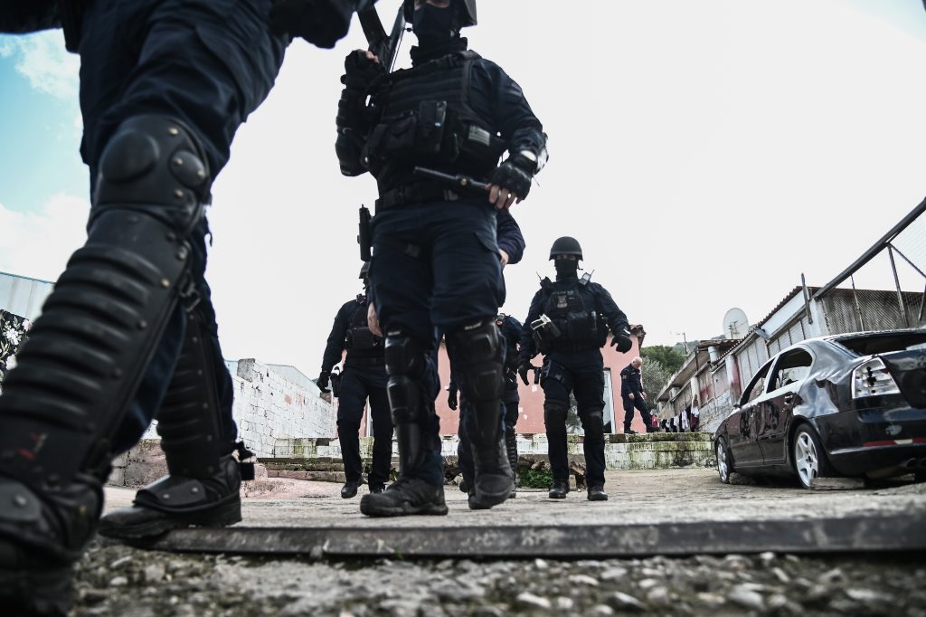 Ξεκινά από σήμερα το σχέδιο αστυνόμευσης σε οικισμούς Ρομά