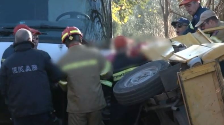 Λιβαδειά: Δύο τραυματίες από σύγκρουση λεωφορείου με αγροτικό