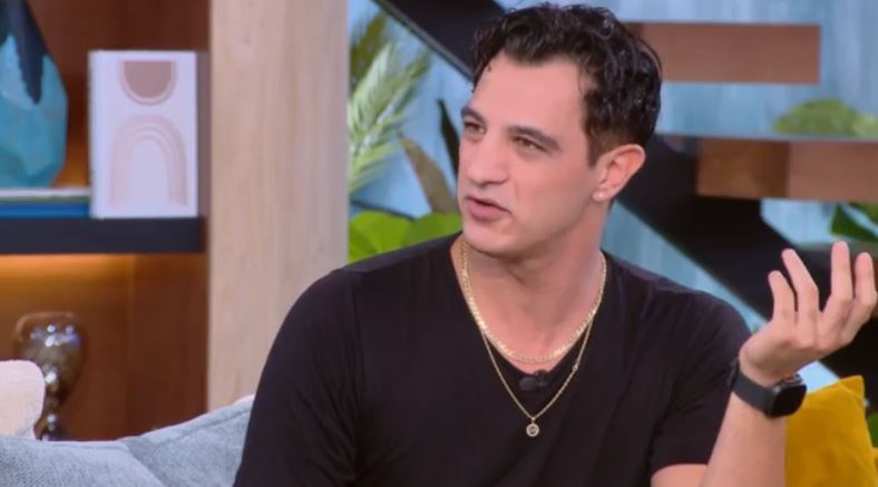 Δήμος Αναστασιάδης: «Δεν συμβιβάζομαι ώστε να ρίξω την τέχνη μου»