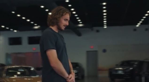 Στέφανος Τσιτσιπάς: Του βεβαιώθηκε πρόστιμο γιατί έτρεχε με 210 χλμ. με τη Lotus του στην Αττική Οδό