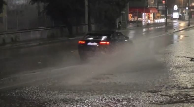 Νύχτα χάους στην Αττική από το ξαφνικό μπουρίνι