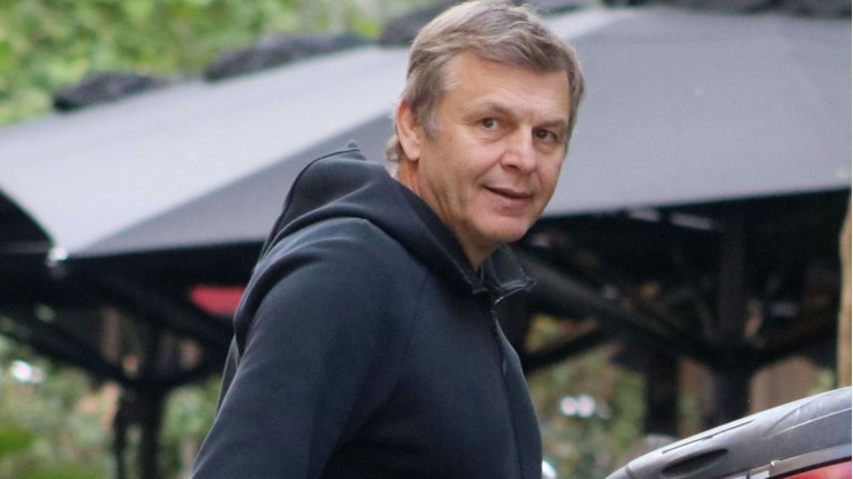 Απόστολος Γκλέτσος: «Κάποιοι σκέφτονται ότι γίνεσαι ηθοποιός με ‘το βρακί στο χέρι’»