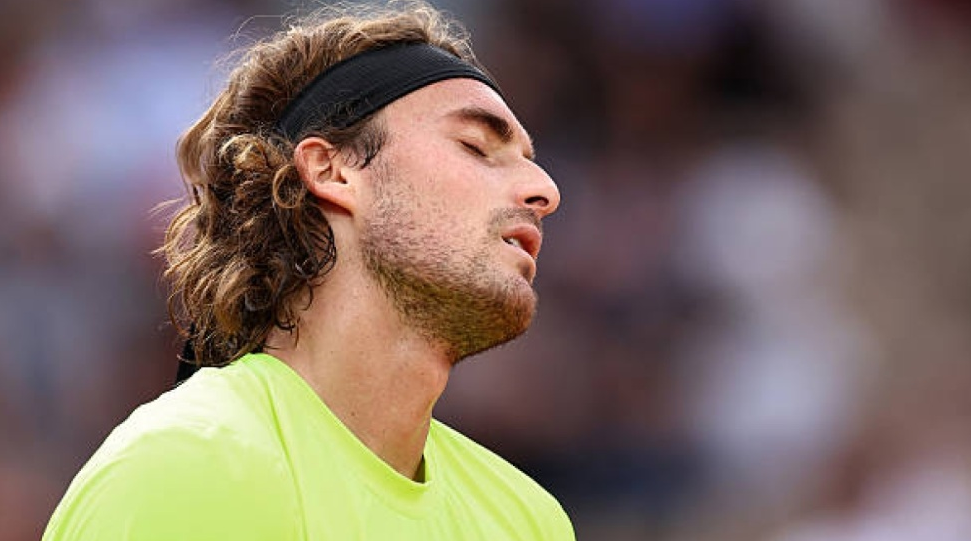 Στέφανος Τσιτσιπάς: «Πιάστηκε» με το αυτοκίνητό του να τρέχει με 210 χλμ στην Αττική Οδό – Το πρόστιμο που του επιβλήθηκε