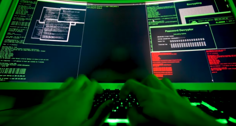 Θύμα διαδικτυακής απάτης έχασε 40.000 ευρώ από «μαϊμού» επένδυση στο Facebook