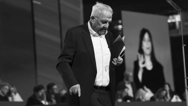 Αλέκος Φλαμπουράρης: «Έφυγε» σε ηλικία 87 ετών ο πρώην υπουργός