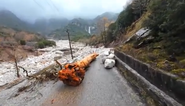 Καιρός: Εικόνες καταστροφής από την κακοκαιρία που σάρωσε τη δυτική Ελλάδα – Σε επιφυλακή ο κρατικός μηχανισμός