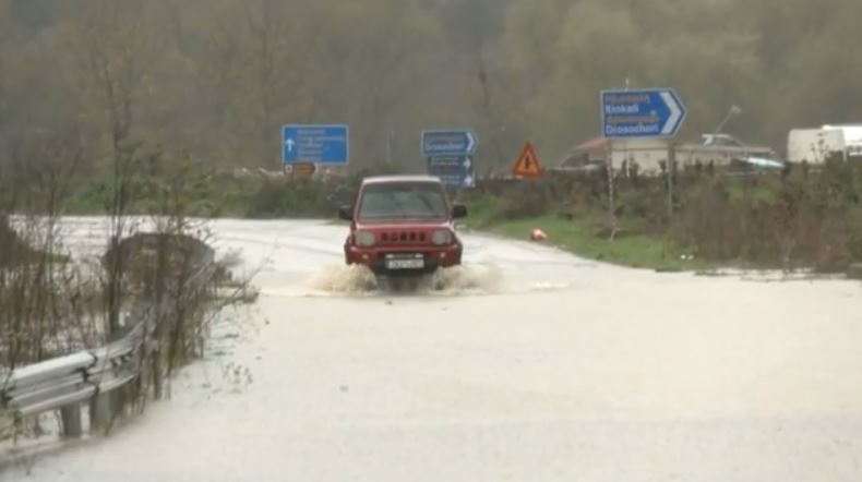 Κακοκαιρία στη δυτική Ελλάδα: Μετρούν τις πληγές τους σε Ήπειρο και Κέρκυρα
