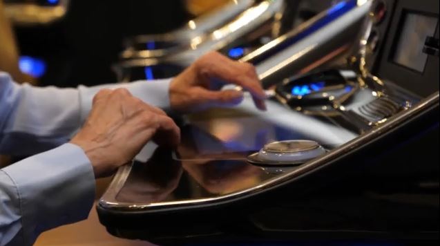 Χειροπέδες σε επιχειρηματία για απάτες – Άνω του 1 εκατ. ευρώ η λεία του, τα επώνυμα θύματα