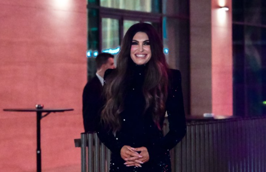 Κίμπερλι Γκιλφόιλ: Το πρώτο 24ωρο της νέας πρέσβεως των ΗΠΑ στην Αθήνα – Η άφιξη και η λαμπερή δεξίωση