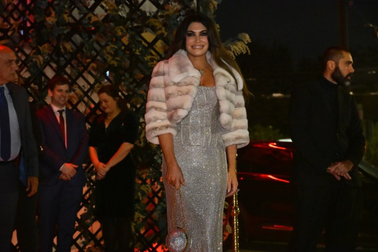 Το πριβέ πάρτι στον Αργυρό – Ποιοι πολιτικοί και επιχειρηματίες ήταν καλεσμένοι