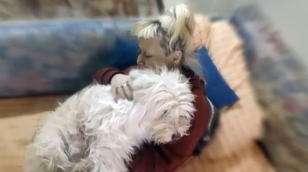 Θεσσαλονίκη: «Ήρθαν 10 αστυνομικοί & έκαναν έλεγχο» – Τι αποκαλύπτει στενή φίλη της Βίκυς Κουτσάκη