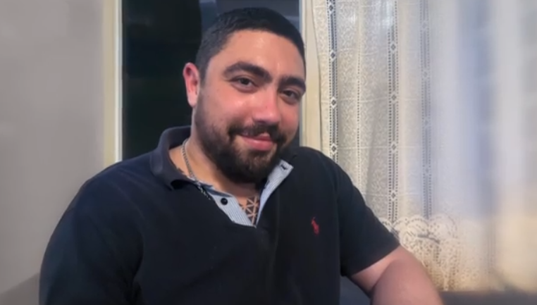 Νίκος Καρακλάς: «Σκότωσαν το παιδί μου και το κρέμασαν» – Όσα λέει η μητέρα του λιμενικού που βρέθηκε απαγχονισμένος στη Λέσβο