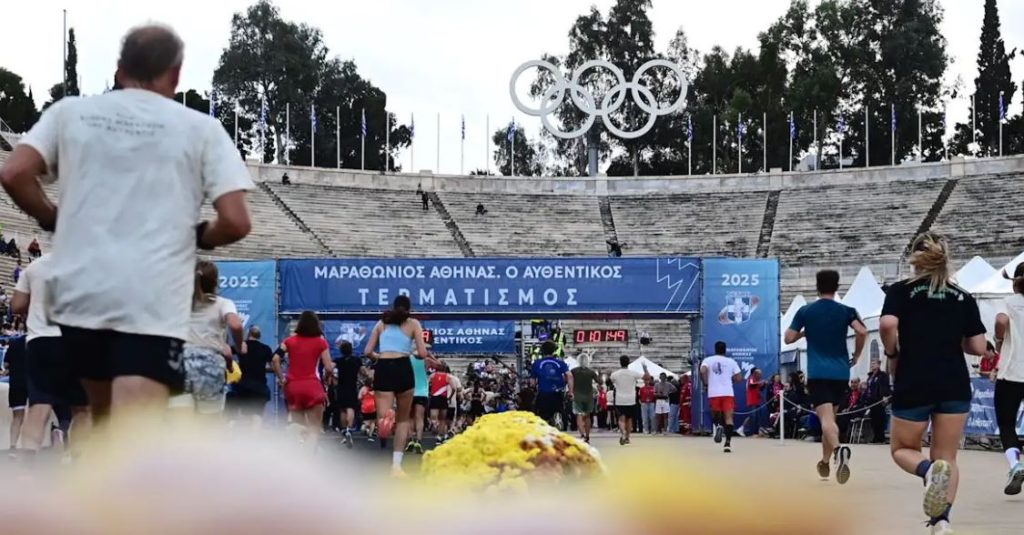 Ματίνα Νούλα – Ιωακείμ Υφαντίδης: Η πρώτη και ο τελευταίος του Αυθεντικού Μαραθωνίου στην «Κοινωνία Ώρα MEGA»