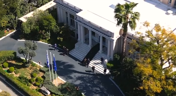 Βαριά σκιά πάνω από το Μαξίμου ρίχνουν οι δημοσκοπήσεις