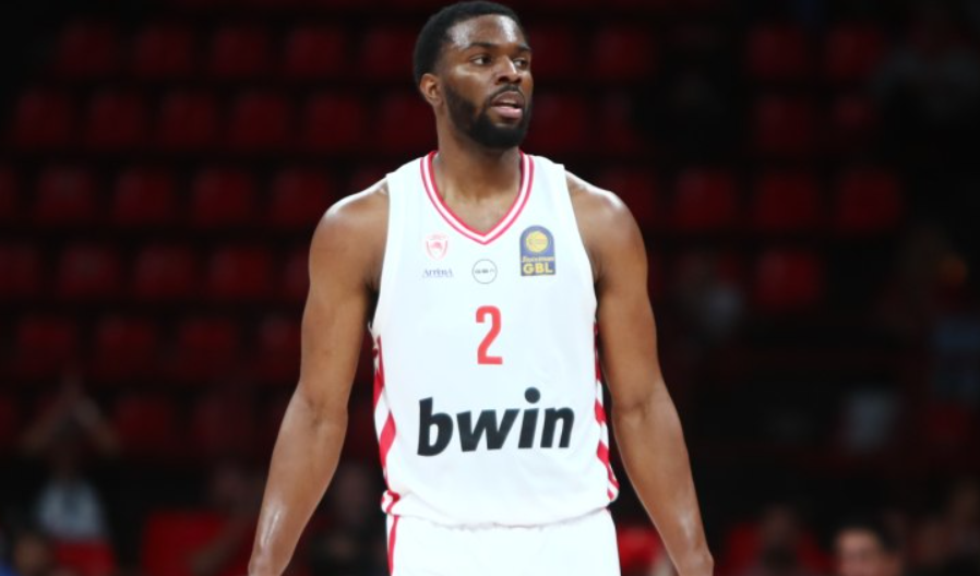 Ολυμπιακός-Καρδίτσα 102-82: Ντεμπούτο στα «ερυθρόλευκα» με υποσχέσεις από τον Έβανς