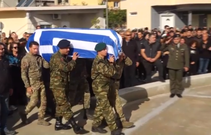 Κρήτη: Θρήνος στο τελευταίο «αντίο» στον 19χρονο στρατιώτη που σκοτώθηκε από χειροβομβίδα στη Ρόδο
