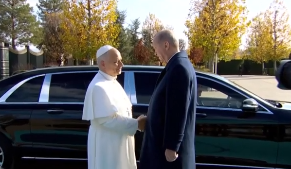 Στην Τουρκία ο πάπας Λέων ΙΔ’: Ιστορική επίσκεψη στο Φανάρι