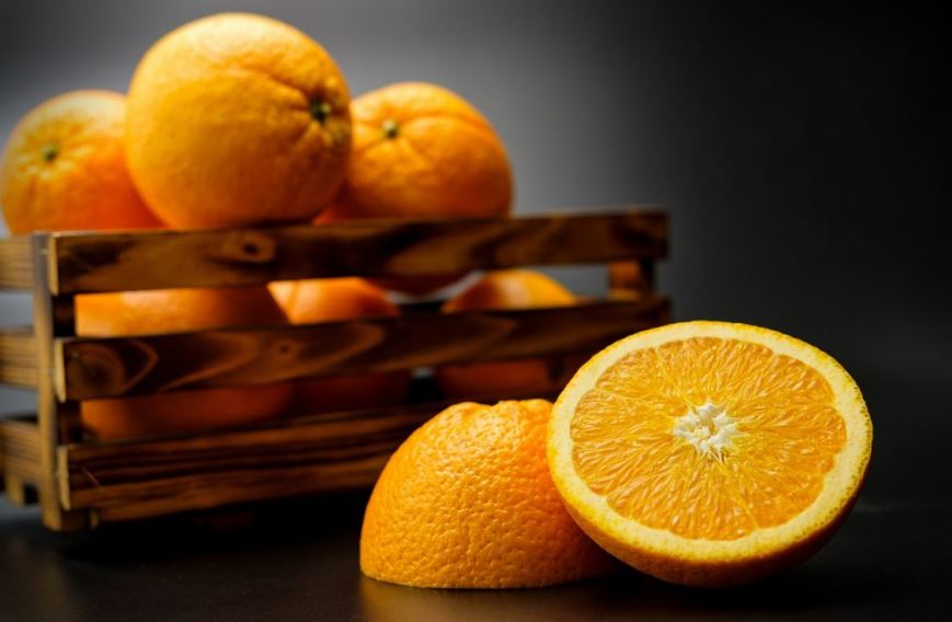 Σε τιμή κυμαίνονται τα πορτοκάλια στο σούπερ μάρκετ – Έως 0,45 ευρώ στο χωράφι