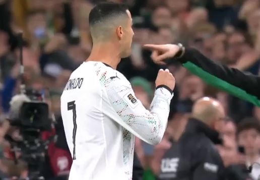 Αποβολή του Κριστιάνο Ρονάλντο στο ματς Ιρλανδία – Πορτογαλία
