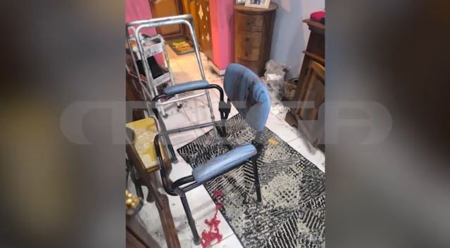 Σαλαμίνα: Αποκλειστικές φωτογραφίες μέσα από το σπίτι της 75χρονης – MEGA ντοκουμέντο