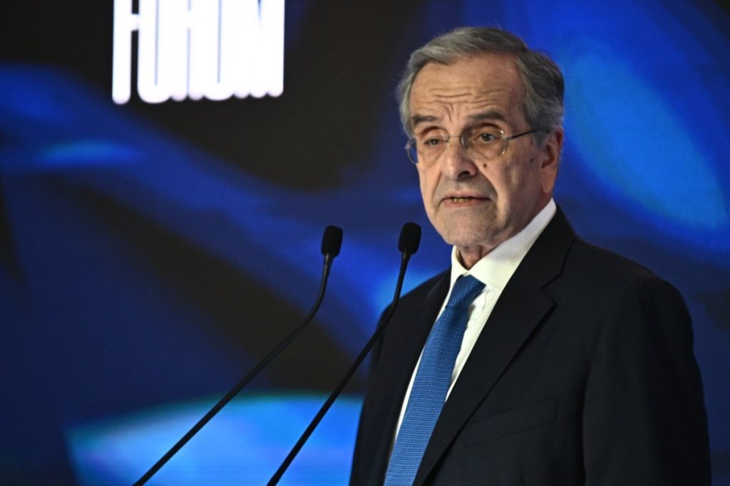 «Η ΝΔ πληρώνει την αλαζονεία των τελευταίων χρόνων» – Πώς σχολιάζουν τα κόμματα την συνέντευξη Σαμαρά