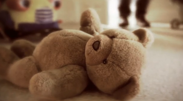 Φρίκη στα Πετράλωνα: Αδέρφια κατηγορούν πατέρα & οικογενειακό και φιλικό περιβάλλον για συστηματικό βιασμό