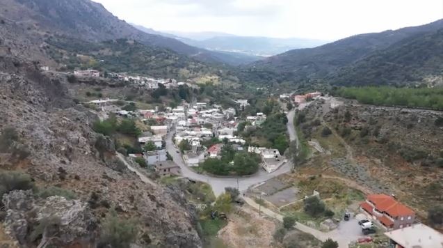 Κρήτη: Οδοιπορικό του MEGA στα Βορίζια – Ερημωμένο το χωριό, παρούσα η Αστυνομία