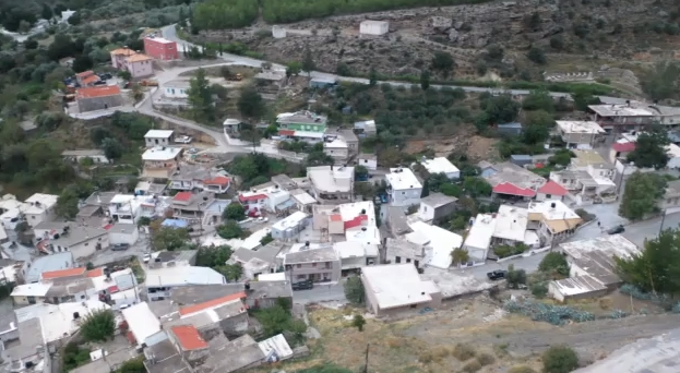 Κρήτη: «Στα μαχαίρια» στη βεντέτα, «ενωμένοι» στο… ξύλο – MEGA καταγγελία