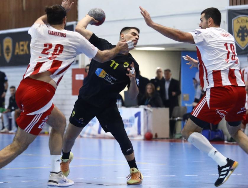 Handball Premier: Νικήτρια η ΑΕΚ σε ένα επεισοδιακό ντέρμπι