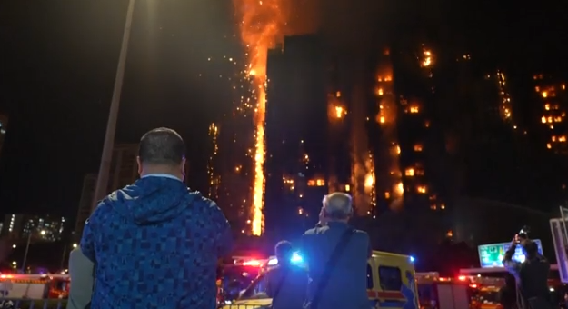 Χονγκ Κονγκ: Δεκάδες νεκροί από τη φονική πυρκαγιά σε συγκρότημα κατοικιών