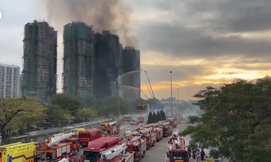 Χονγκ Κονγκ: Πάνω από 300 αγνοούμενοι από τη φονικότερη πυρκαγιά των τελευταίων ετών