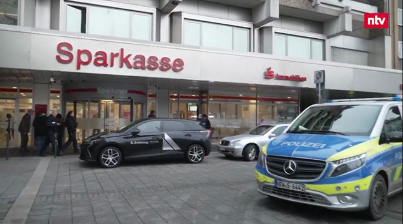 Γερμανία: Ριφιφί σε τράπεζα στο Γκελζενκίρχεν – Τριάντα εκατομμύρια ευρώ η λεία των δραστών