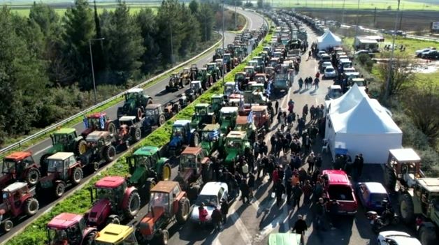 Ξανά σε θέσεις «μάχης» οι αγρότες – Κλιμακώνουν τις κινητοποιήσεις τους