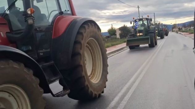 «Η κυβέρνηση δεν έχει κανένα πλάνο για τους αγρότες» – Πυρά της αντιπολίτευσης για τις αγροτικές κινητοποιήσεις